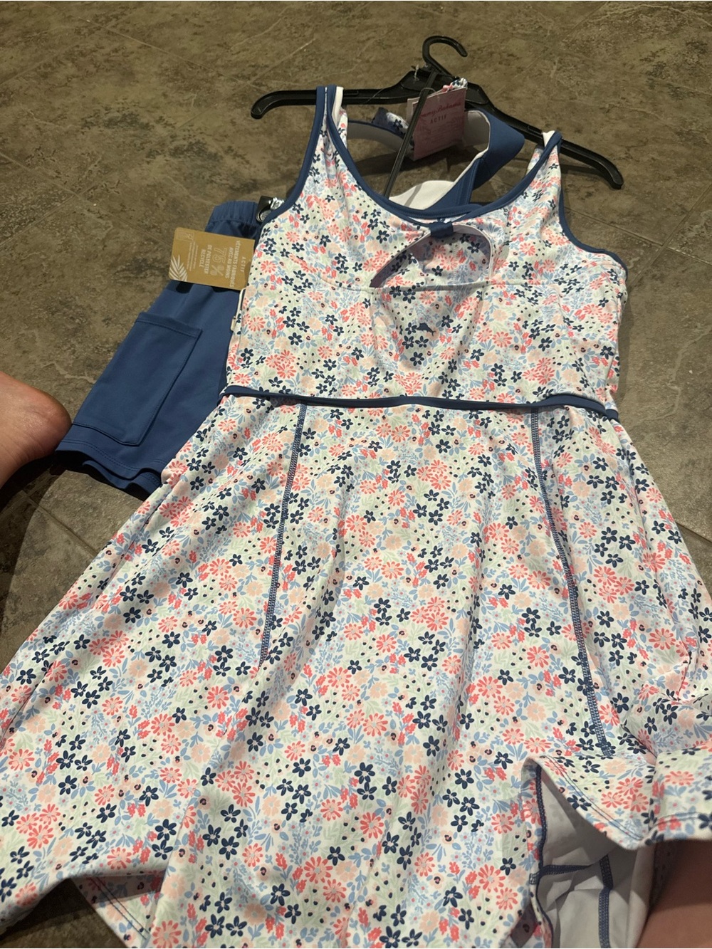 🥦Tommy Bahama Active Mommy and Me Floral Dress with Navy Trim with visor